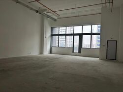 Space 18 (D12), Factory #558028131